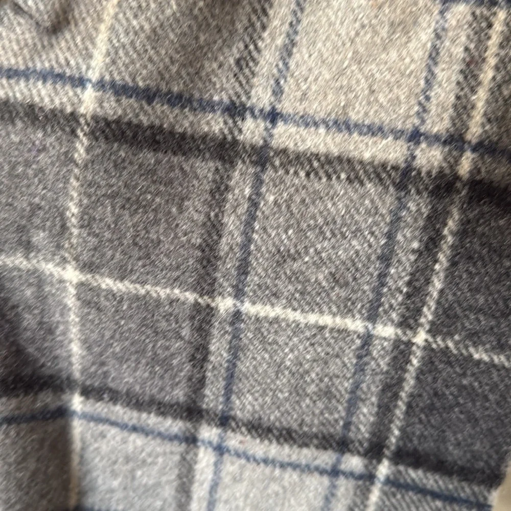 Italian Cashmere blend Plaid Black/Gray /blue Men's Scarf w fringe EUC‎ Classic